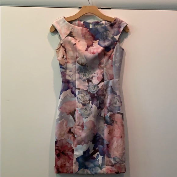 H&M Dresses & Skirts - H&M Floral Dress
